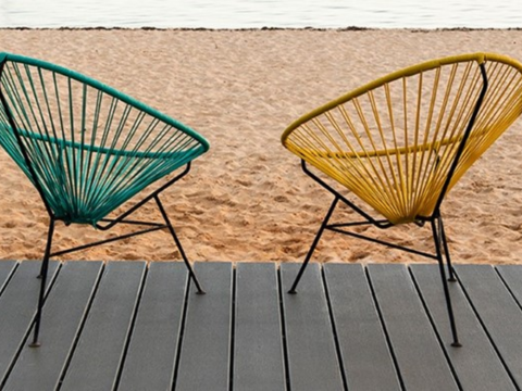 Steg 3 Å velge terrassebord handler både om utseende og praktisk funksjon. Hvor mye vedlikehold du ønsker å gjøre er en viktig faktor.