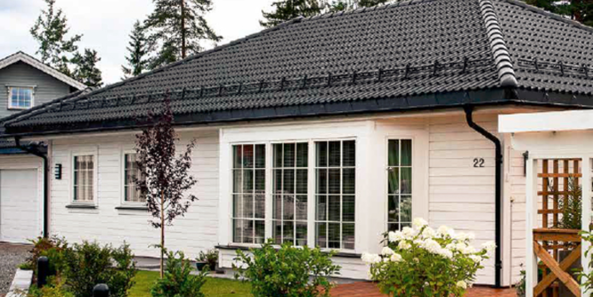 Betong er blant de mest værbestandige materialene som finnes, noe som er svært viktig i vårt nordiske klima. Betongtakstein finnes i 3 ulike profiler: Flat, enkelkrum og dobbelkrum.