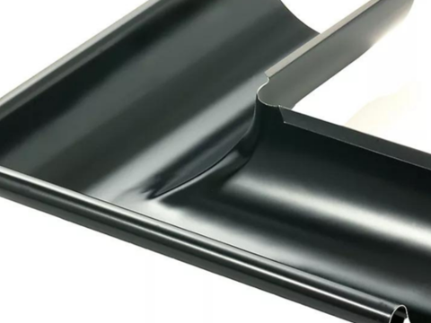 Steg 2 Her får du oversikt over hva som trengs og hvilke deler til takrennen som må bestilles før du skal sette den opp. Vi hjelper deg helt enkelt med planleggingen!