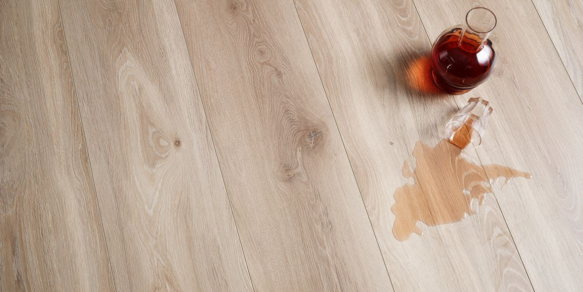 Med dagens høye kvalitet på både parkett og laminat er det nesten umulig å se ulikhetene. Så hva er egentlig forskjellen på laminat og parkett? Les artikkelen og få svar!