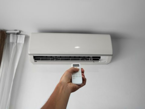 Spar strøm med varmepumpe Installasjon av en luft til luft-varmepumpe gjør både miljøet og lommeboka godt. Slik regner du ut hvor mye du kan spare på mindre strømforbruk.