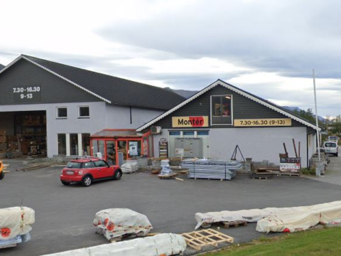 Montér Eidsvåg i Romsdal