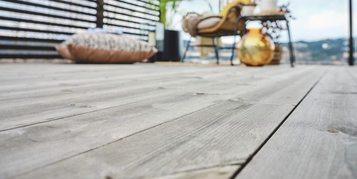 Bilde som viser terrassebordene fra Concise Collection fra Talgø MøreRoyal