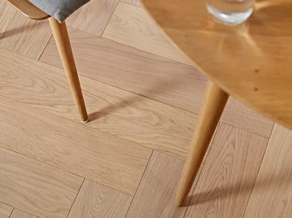 Parkett fiskeben b-plank hvit natural olje