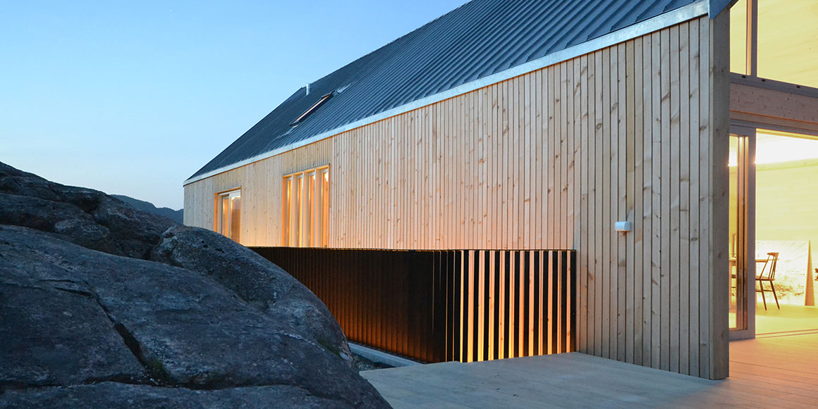 kledning fra moelven på hus med moderne fasade