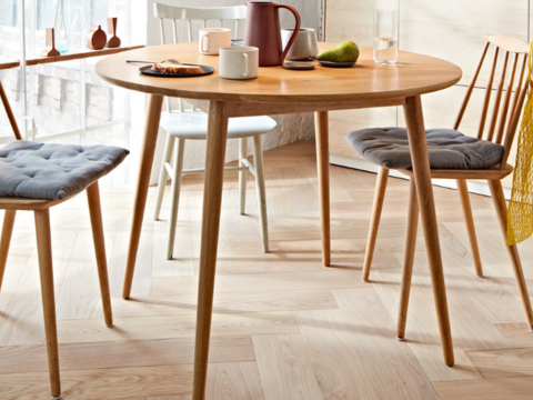 Hvordan legge fiskebensparkett?